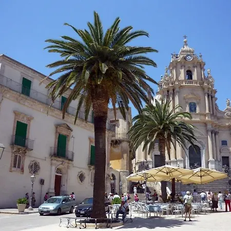 Ulivo * Ragusa